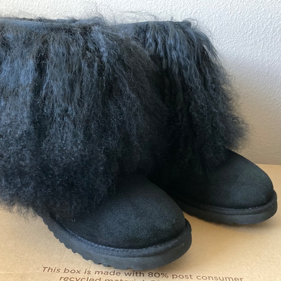 UGG CLASSIC SHORT MONGOLIAN CUFF FUR SHEEPSKIN BOOTS BLACK SIZE 8 - Picture 15 of 16